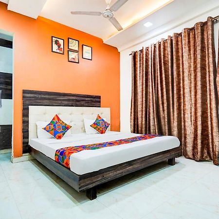 Capital O 10938 Season Grand Delhi (National Capital Territory of India) Exterior foto