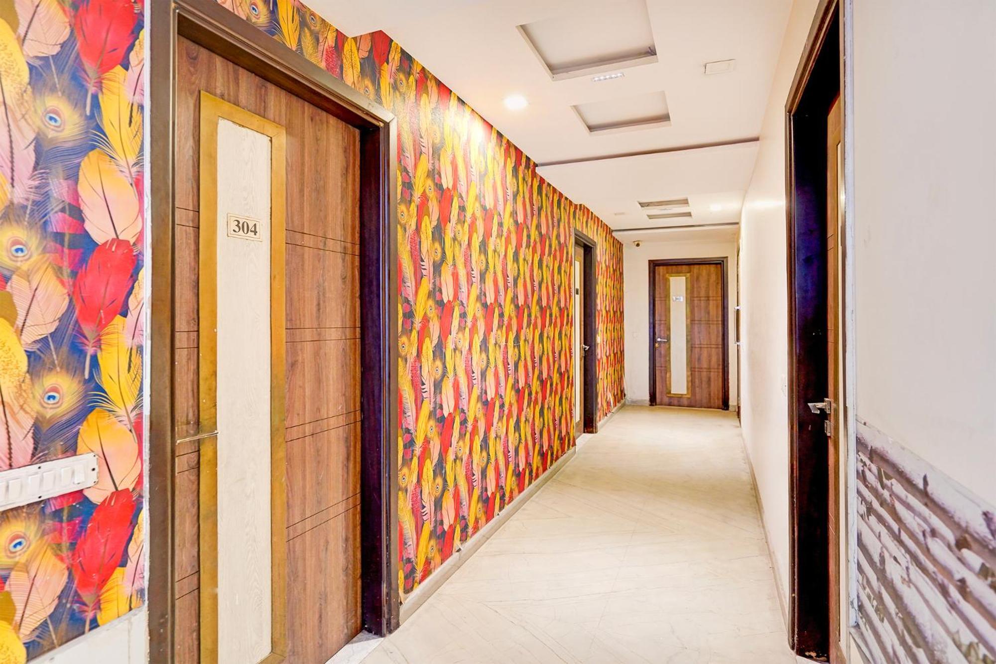 Capital O 10938 Season Grand Delhi (National Capital Territory of India) Exterior foto
