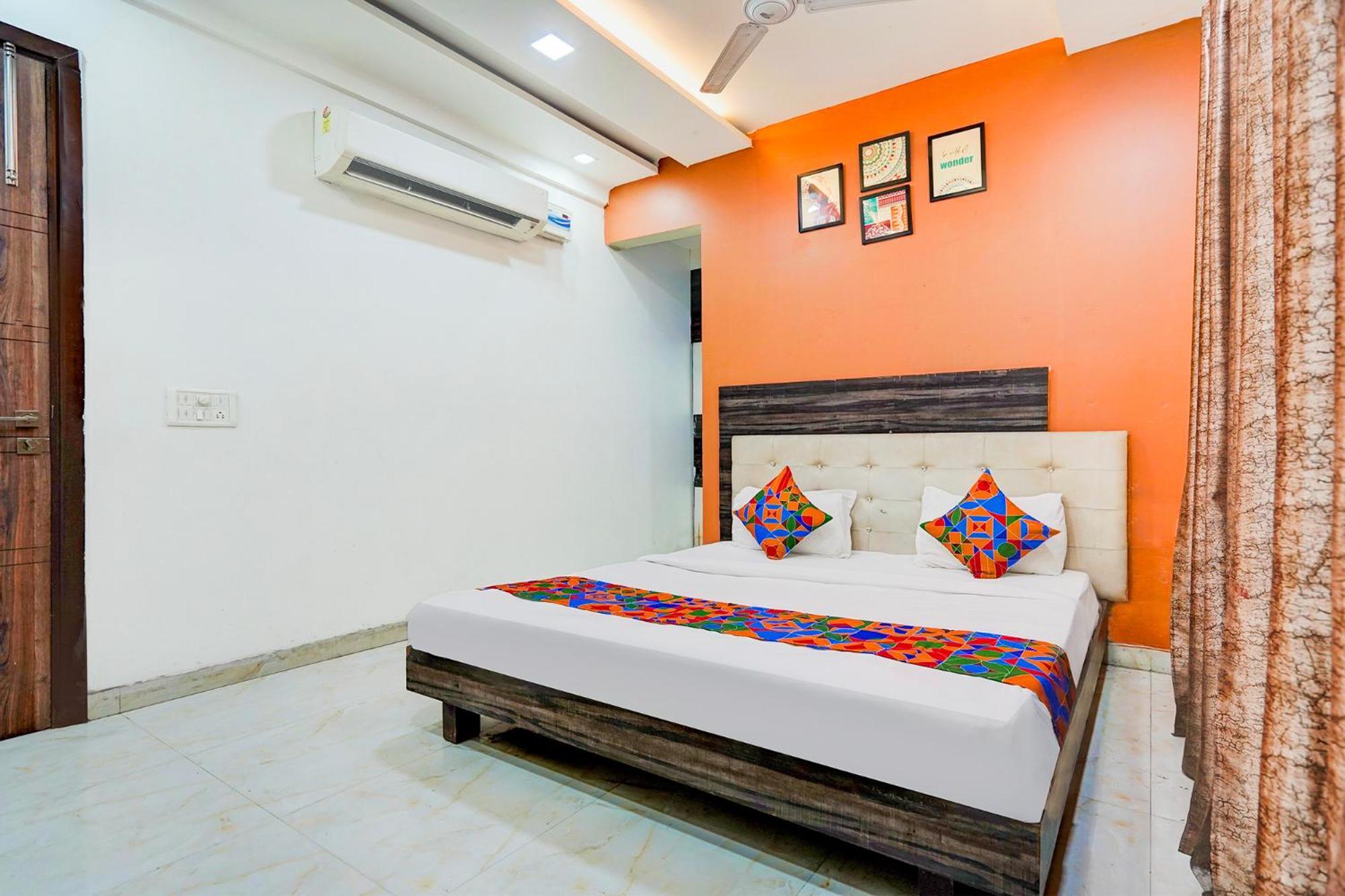 Capital O 10938 Season Grand Delhi (National Capital Territory of India) Exterior foto