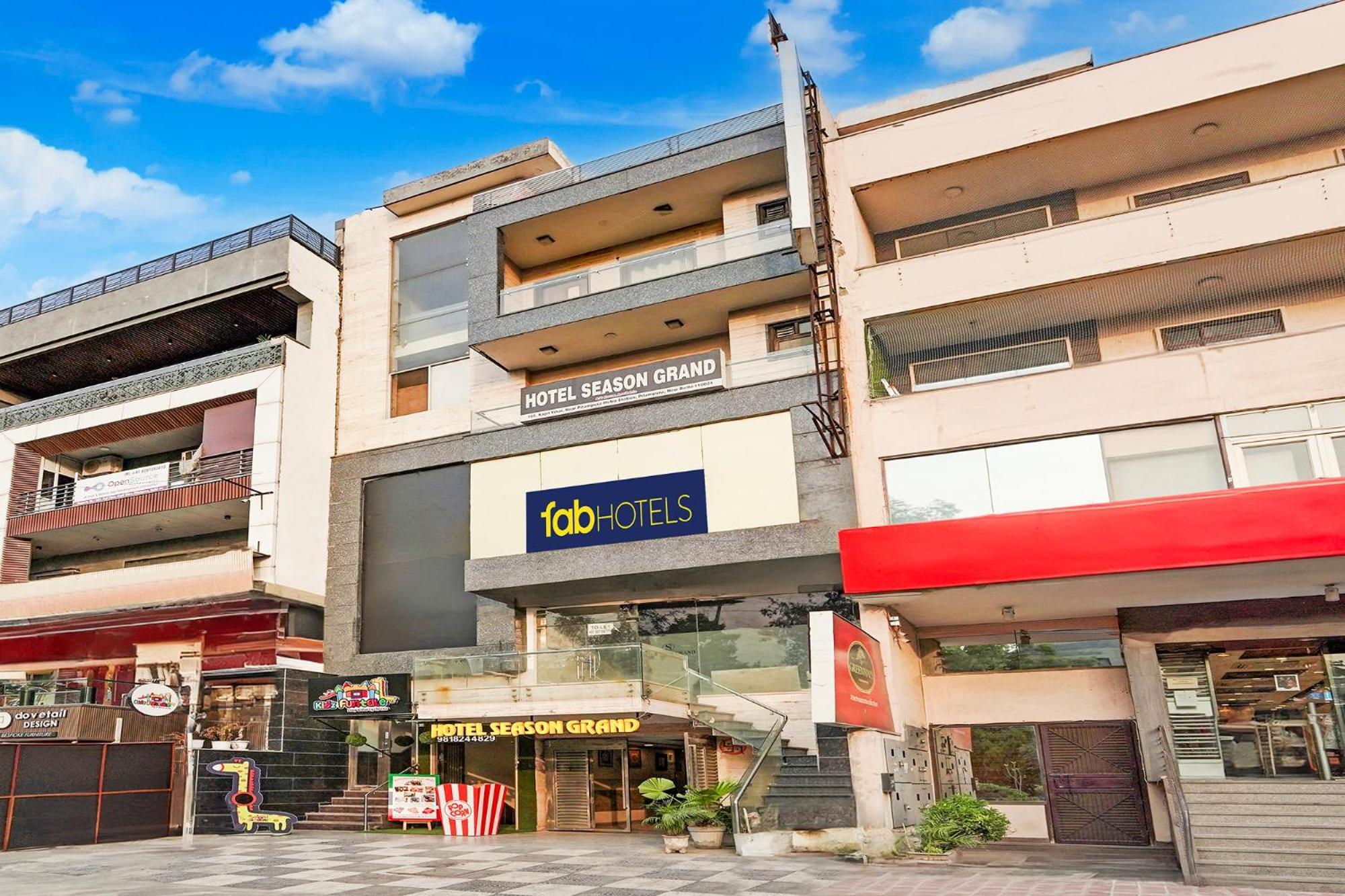 Capital O 10938 Season Grand Delhi (National Capital Territory of India) Exterior foto